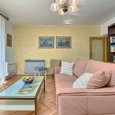Apartman Martina 2404 Galizana