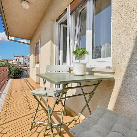 Martina 2404 Apartman